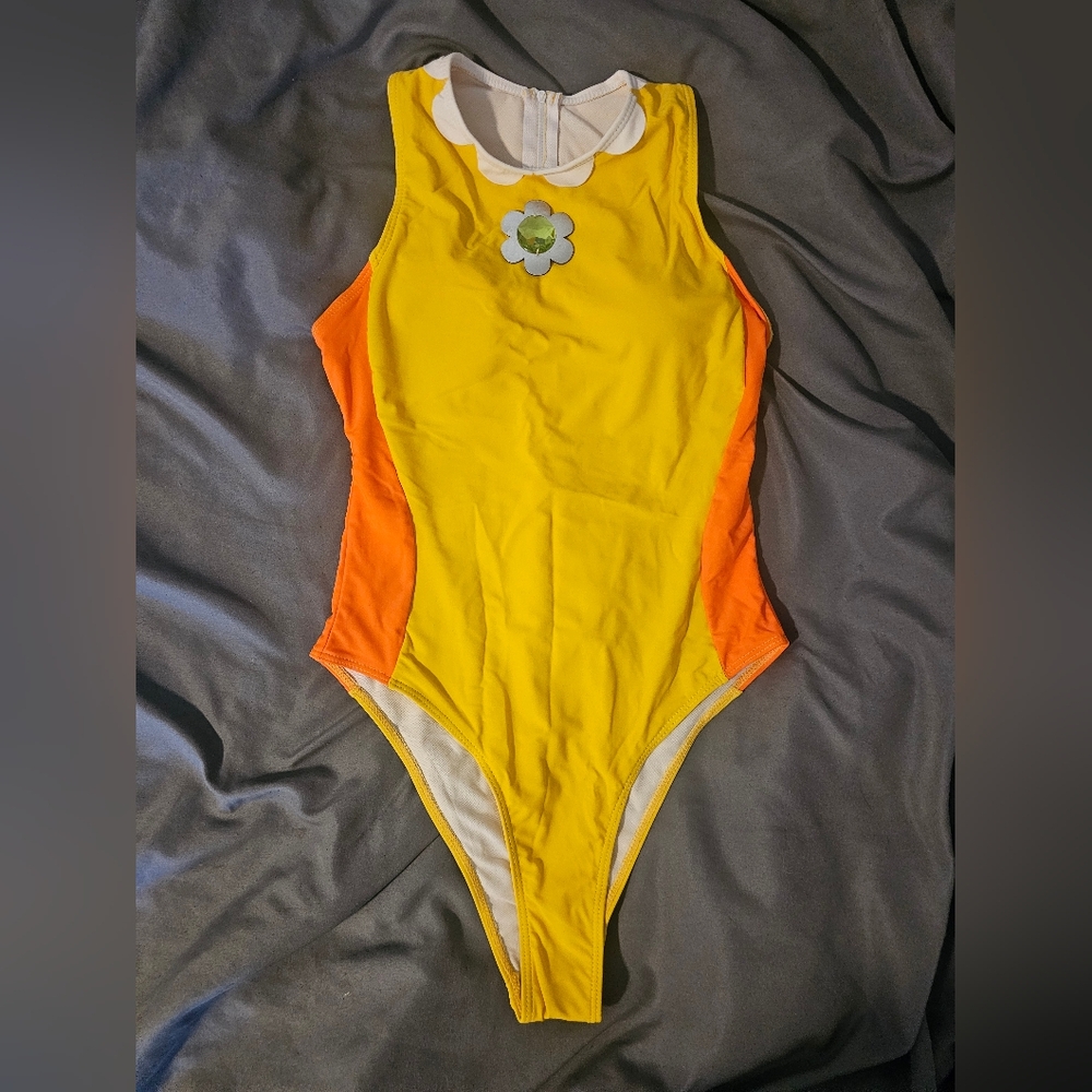Super Mario Daisy Body Suit *